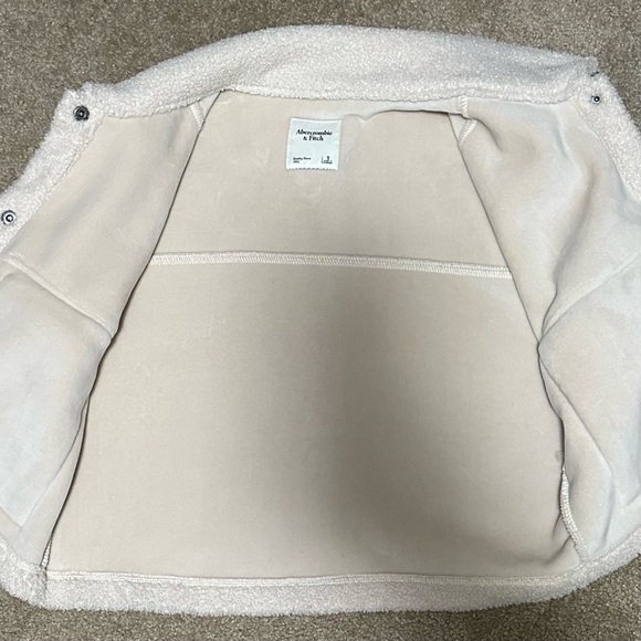 Abercrombie Fleece Crop Sherpa Jacket Cream Small - Picture 5 of 6